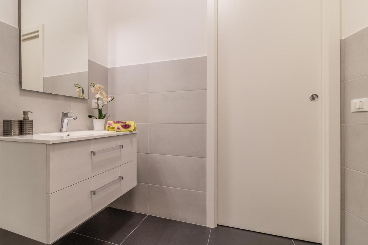 Grey House In The Heart Of @Trevisoアパートメント エクステリア 写真